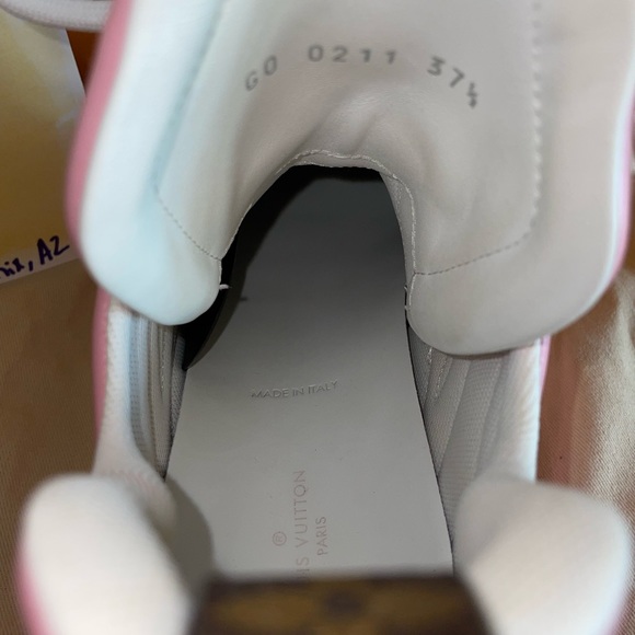 Louis Vuitton Archlight 2021 by the Pool collection limited edition - Picture 8 of 12